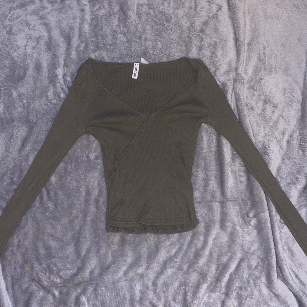 Target long sleeve Color: Green Size: Small